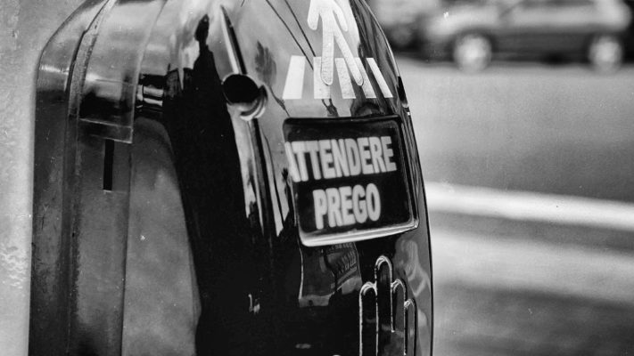 Le message "attendere"